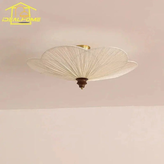 Fransk medeltida retro taklampa i plommonblomma – LED-lampa i massiv trä E27 för sovrum & vardagsrum - PlafondLjus